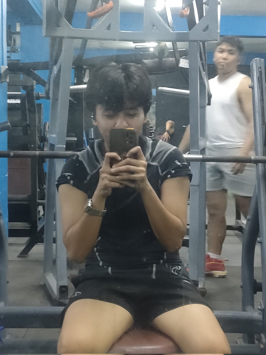 otchieeee's tweet photo. Grabe struggles this month. Bumagsak katawan ko dahil sa lintik na UTI na yan (kaka-c2 at alak yan eh) plus mga toxic na Boss hahaha lol

So buti nalang talaga naaya ko 'tong tropa ko kahit beginner lang din sya sa gym. Feeling ko nagsisi 'tong gagong 'to eh HAHAHA https://t.co/aYC3XWAekz