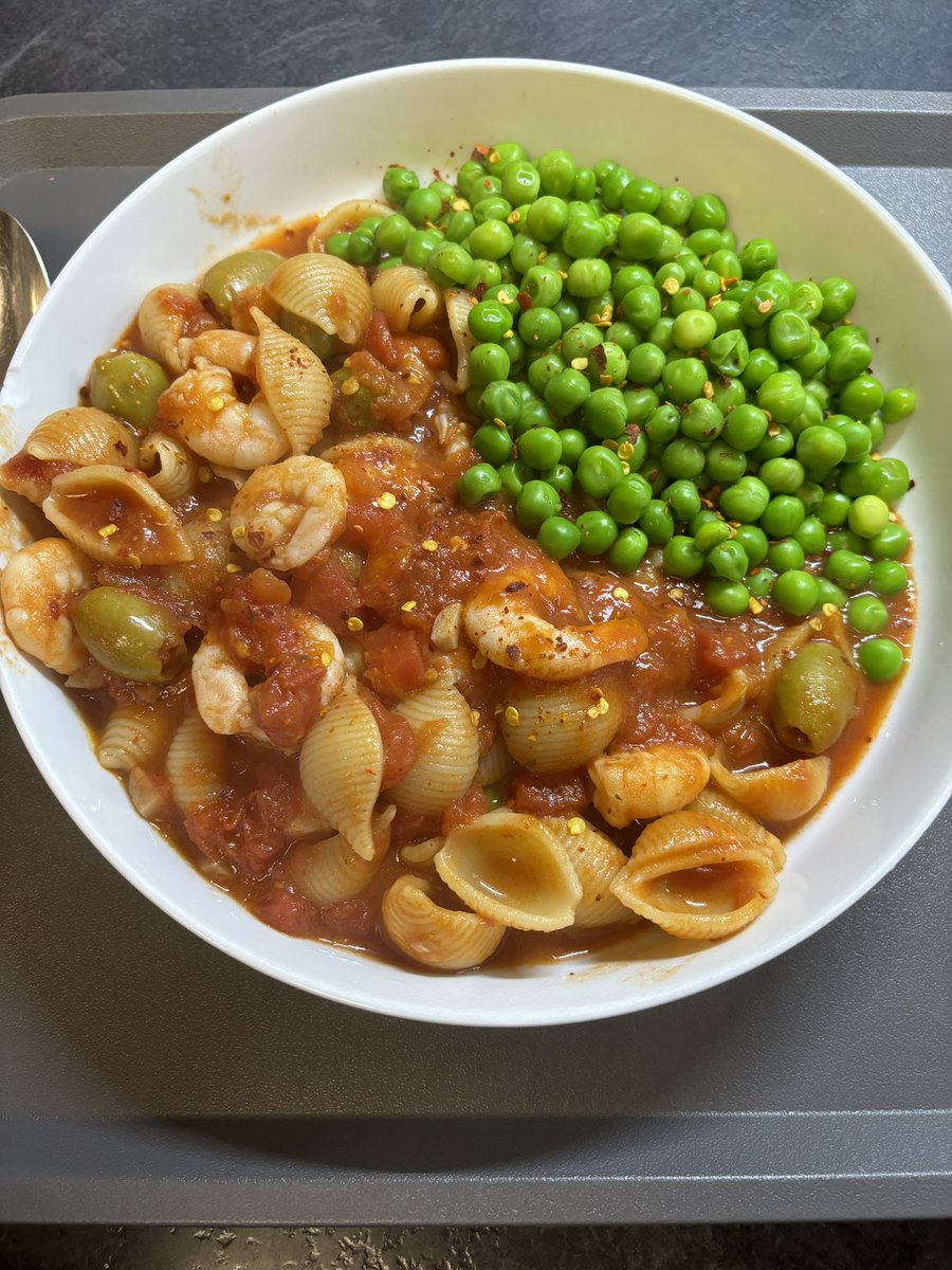 @elle@studentviews SFHEA tweet media