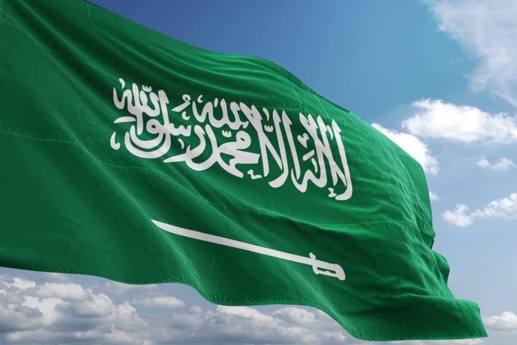 SaudiNews50's tweet photo. اهتماماً من #ولي_العهد من أجل محاربة الفساد..

رسميًا:

يُمنع على أي أحد التدخل في عمل هيئة مكافحة الفساد، أو محاولة التأثير على عملها.

#وطن_بلا_فساد

- https://t.co/AFopK6xkbV