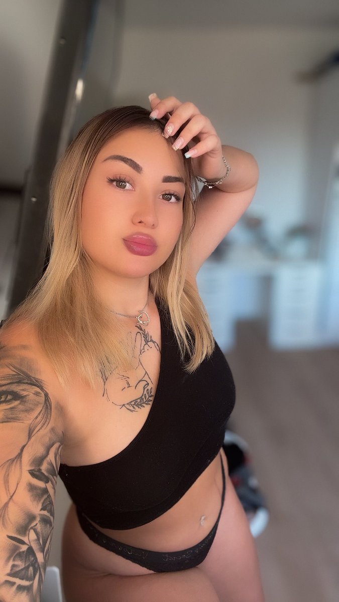Hotpeachygirl_'s tweet photo. Ich hoffe du hattest einen tollen Donnerstag ๐ซถ๐ป morgen ist auch schon wieder Freitag๐
#inked #tattoo #ink #tattoos #tattooed #tattooart #tattoolife #inkedgirls #inkedup #inkedgirl #tattooing #tattoodesign #instatattoo #girlswithtattoos #tattooink #tattooedgirls #tattoogirl #inkedmodel