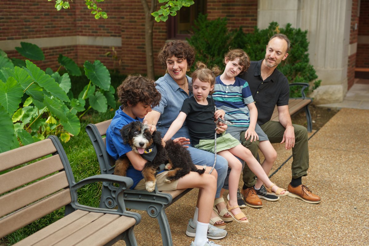 VanderbiltU's tweet photo. Meet @VUMedicine's Robin Michael Jones!

🏠 Warren College 
🌟 Years at VU: 11
🌟 Hometown: Columbus, Ohio
🌟 Favorite book: "Life on Delay: Making Peace with a Stutter" by John Hendrickson

Learn more: https://t.co/BIzBXxFjmC https://t.co/531K2Qasnd