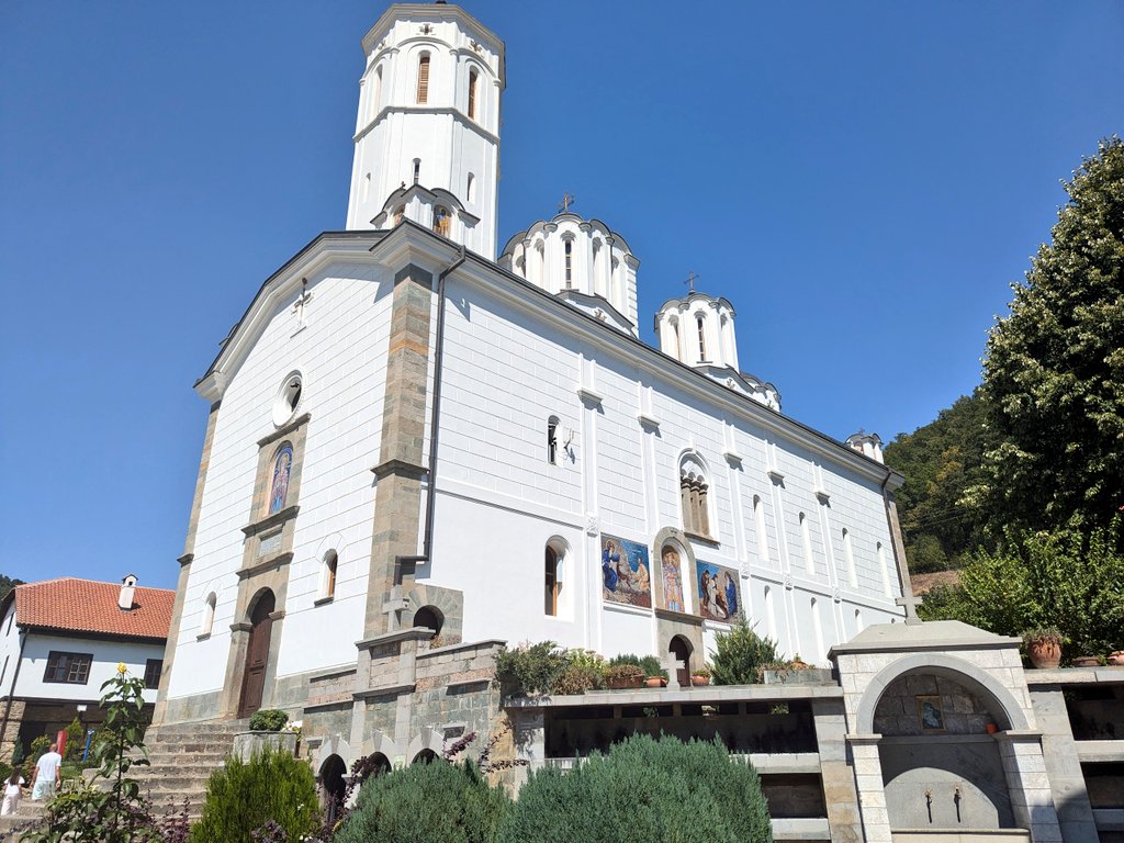 UKDefenceMKD's tweet photo. A visit to the beautiful Prohor Pčinjski Monastery.
The site of the first plenary session of the #ASNOM in 1944 which declared the nation state of Macedonia within Yugoslavia & the use of the Macedonian language within it.
@UKinRNMacedonia @ukinserbia https://t.co/cltFSBrvpf