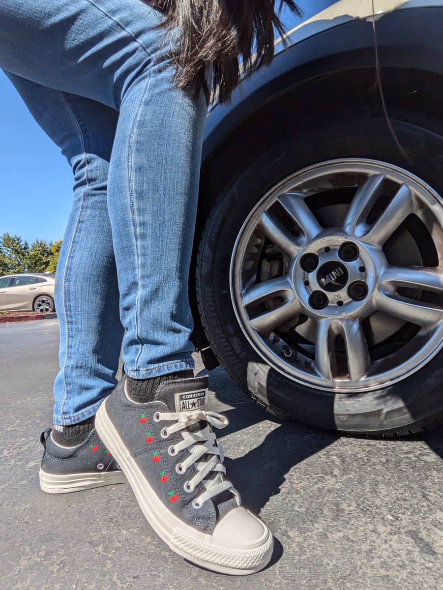 mor_trisha's tweet image. Miss MINI and I both got new shoes. Both on sale! 🤩
We #UnderstandTheAssignment 😁
