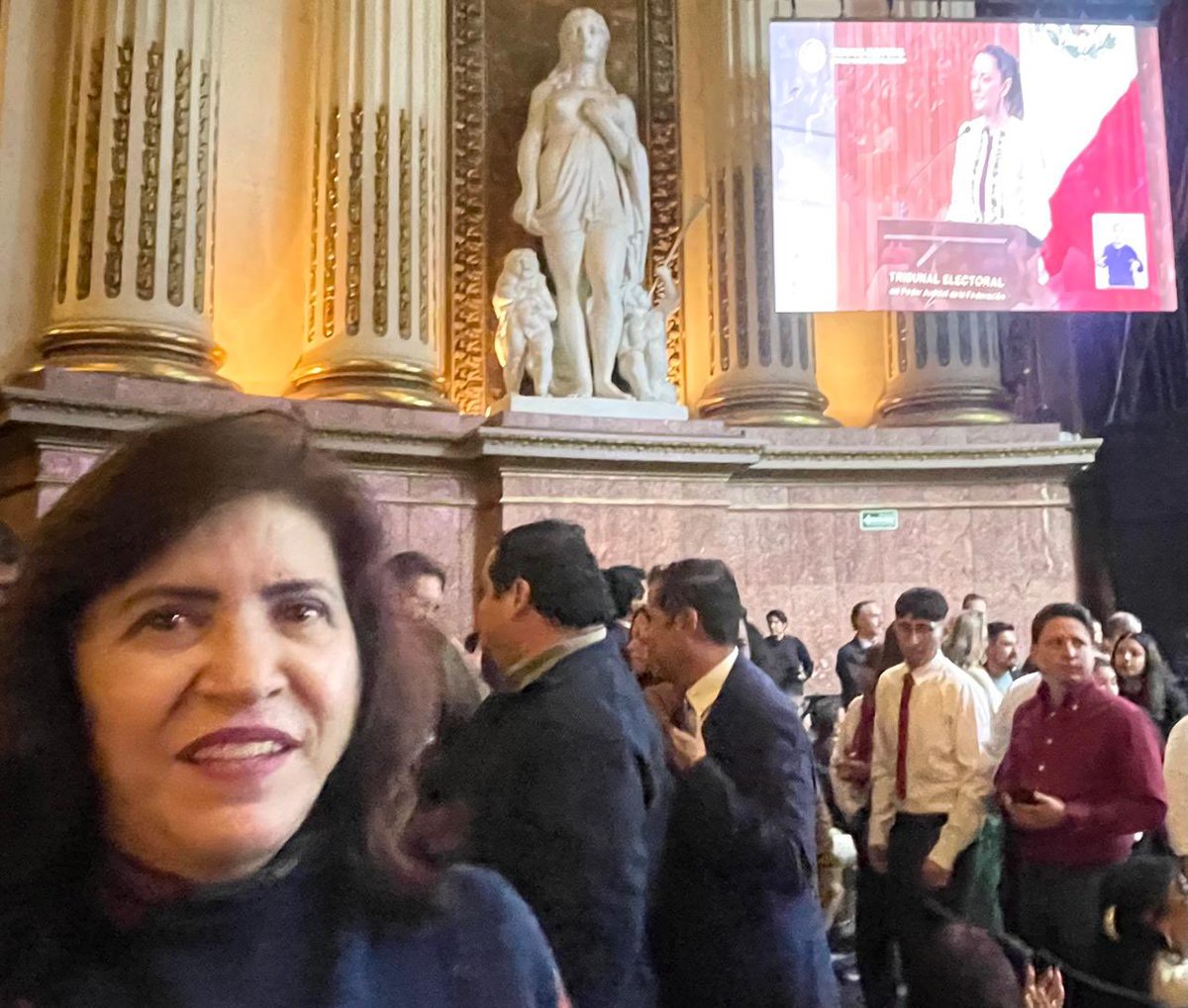 ¡Es un honor estar con <a href="/Claudiashein/">Claudia Sheinbaum Pardo</a> hoy! Presidenta, sabemos que llevará el segundo piso de la 4 transformación con humanismo y amor por el pueblo de México ¡Que viva Claudia Sheinbaum! ♥️