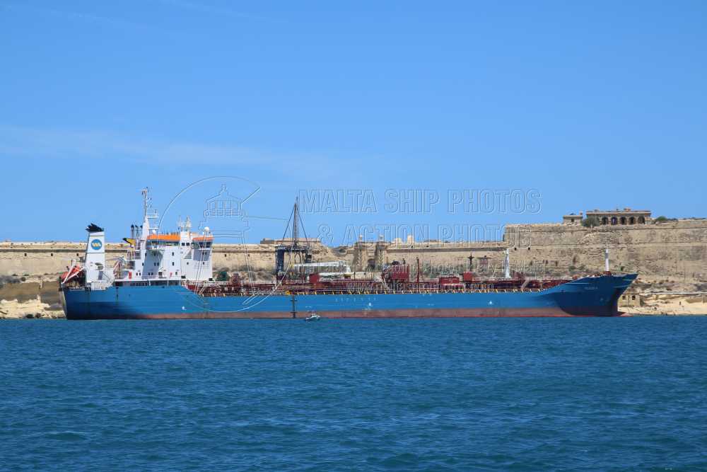 Shipguru's tweet photo. #Spanishbuilt #chemical_tanker #FILICUDI_M #berthed #alongside #Italianbuilt #tanker at #Ricasoli,  #grandharbourmalta - 03.05.2024 - https://t.co/nfgboxc3g3 - NO PHOTOS can be used or manipulated without our permission @Rich_Ships @ShipsInPics https://t.co/nBk3xpJCtw