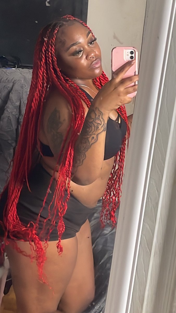 x_richell's tweet image. i keep black on 😩