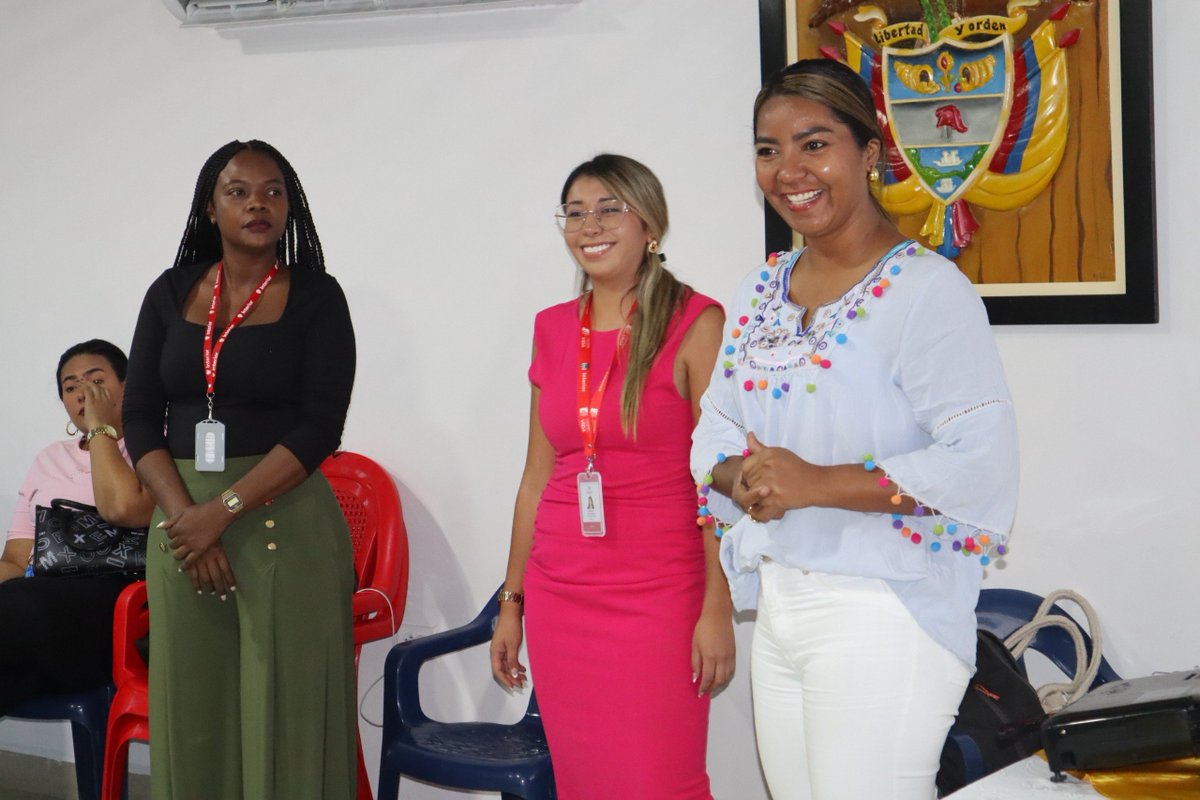 MinInterior's tweet photo. Además, se socializó la oferta institucional del equipo, enmarcada en programas, proyectos y protocolos para la prevención de las violencias basadas en género y la ampliación de mecanismos de cooperación internacional. https://t.co/ZqNlestn0j