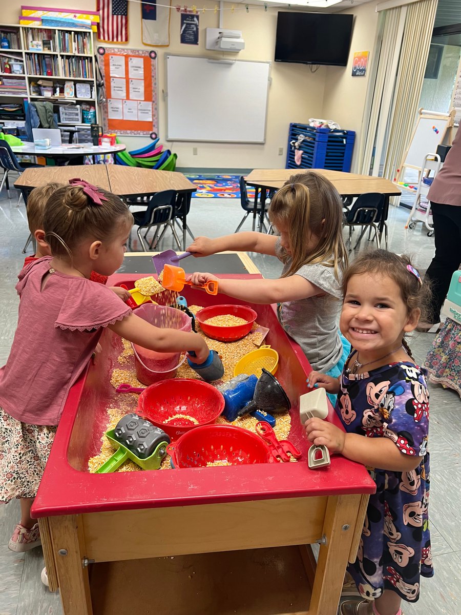 OurSaviorFLsch's tweet image. Another great day with our friends! #PS3 #osls