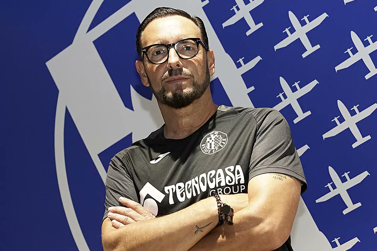 “Dadme diez troncos de madera y a Zidane y ganaré la Champions League”
- Sir Alex Ferguson

"Me sobra Zidane"
- Don José Bordalás