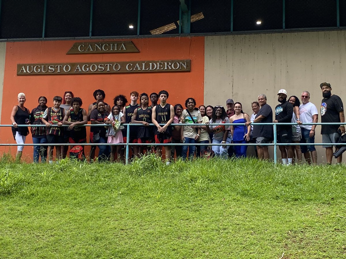 Dream Team tweet media