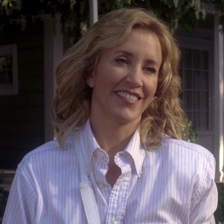 bdavism23's tweet photo. desperate housewives: https://t.co/GmhgAyQAAy