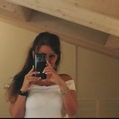 iomissnessuno's tweet photo. Riuscire a vedere una donna in questo viso è da prevenuti, omofobi, misogini e coglioni.
#chicazzosei Michelo, sei bello ❤️ https://t.co/CN3wevfwCV