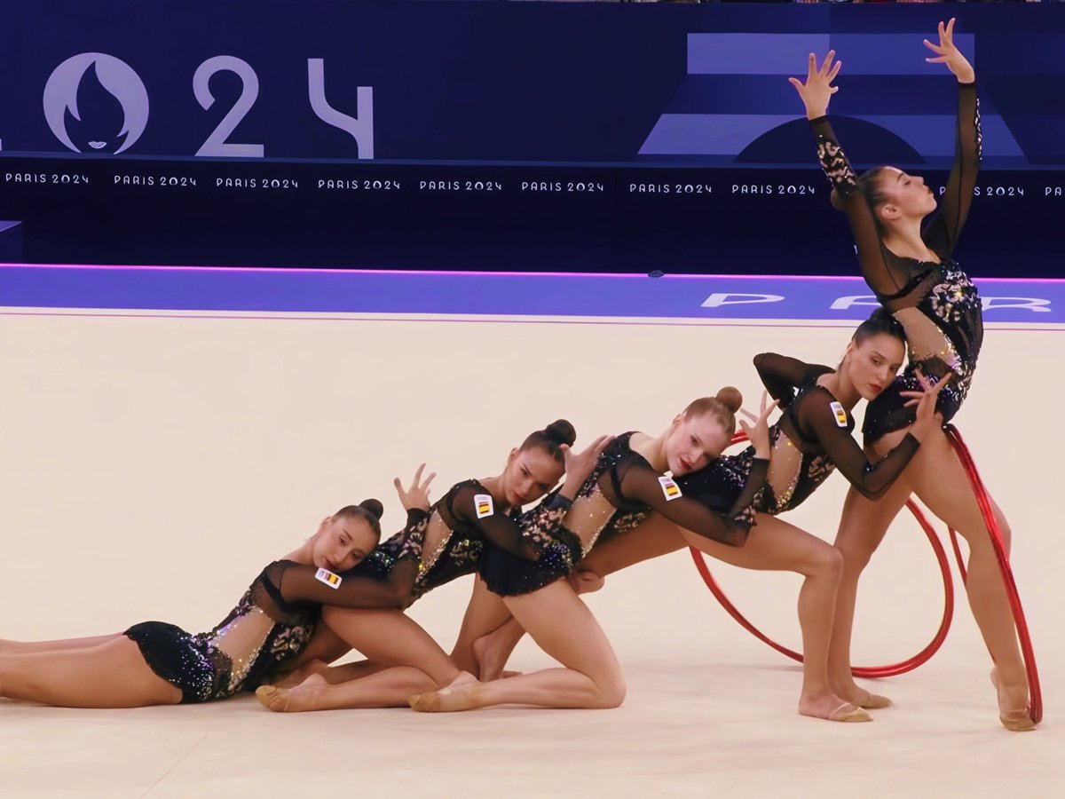 rhythmicfierces's tweet photo. 🖤 #RhythmicGymnastics #Paris2024 https://t.co/iLAD8cTs3S