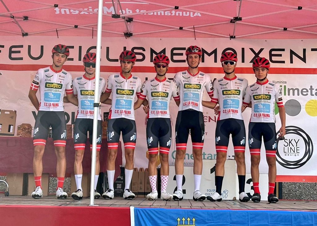 CCLaPalmaCT's tweet photo. 👶🏻 #Juniores

🔚 La #ChallengeCV tuvo su cierre en la exigente cita de Moixent.

👥 Se realizó un enorme y planificado trabajo colectivo, en busca de asaltar el maillot amarillo 💛 que teníamos a solo 2 pts.

🤓 No se logró el objetivo, pero estamos orgullosos de como se luchó! https://t.co/6RtHxFPeYy