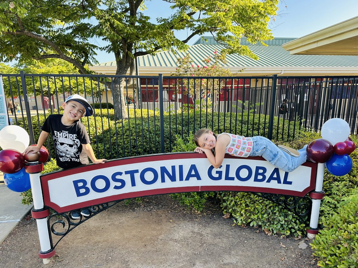 Woo hoo!!! Back to our happy place <a href="/BostoniaGlobal/">Bostonia Global</a> 🐺💯🙌