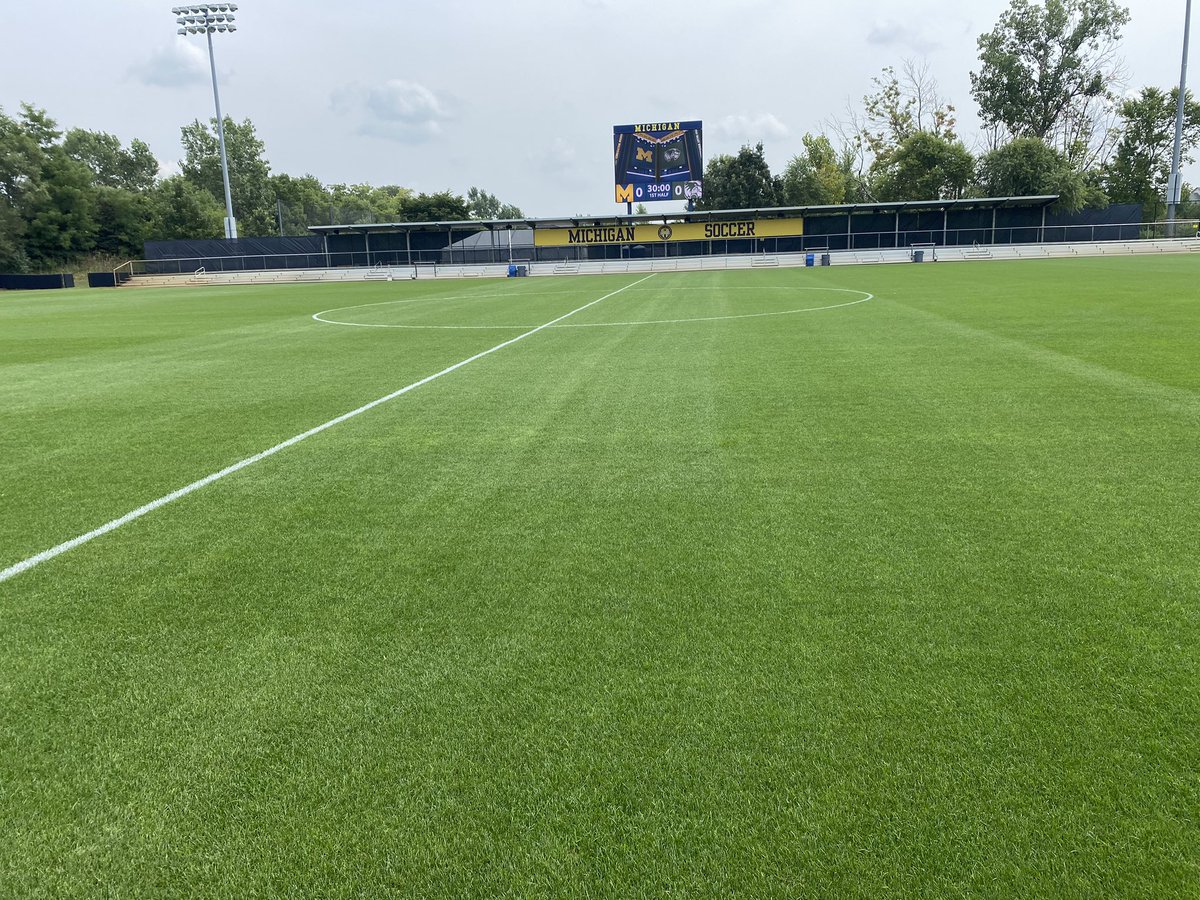 This pitch is SO good and ready for a big stretch of matches ahead. Fantastic work by <a href="/BillyMyrehn/">Billy Myrehn</a> and <a href="/gmenko2/">Gar</a> to offer premier playing conditions to <a href="/NCAA/">NCAA</a> Athletes from all over the country. 👊👏