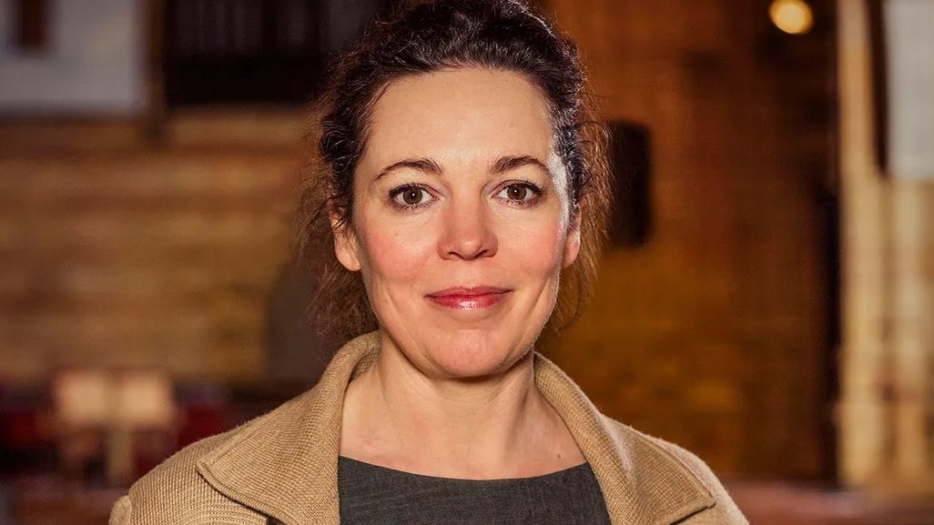 FakeShowbizNews's tweet photo. Olivia Colman says she hates how proud some people are about not liking fizzy drinks.

“Well done on being boring,” she said https://t.co/7LTe6O64hS