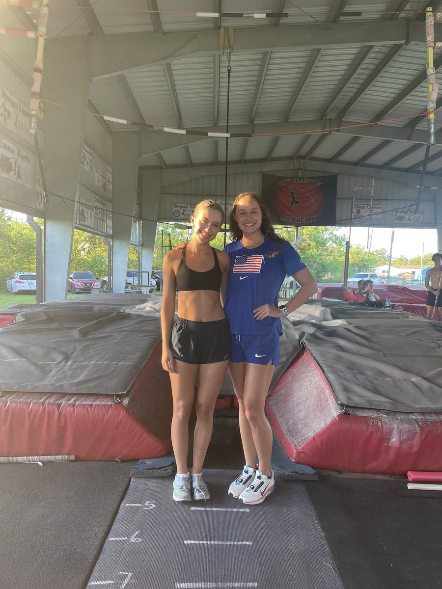 Not often you get a pic with an Olympian! Thank you, Brynn, for taking time to visit!!  <a href="/house_karissa/">Karissa House</a>