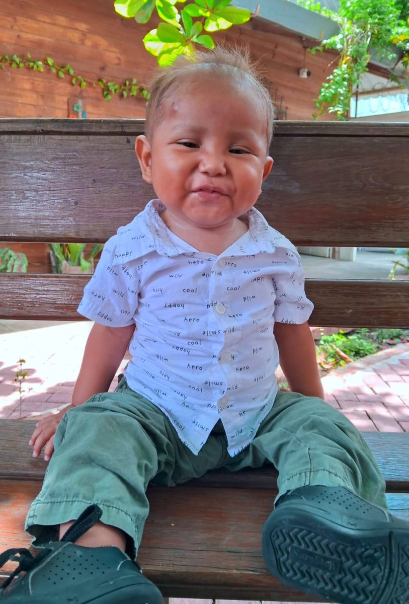 HeartsInMotion's tweet photo. Look at these adorable little ones at our Nutrition Center! 🥰 They’re on the road to recovery, thanks to the loving care of our staff and the generous support. #NutritionCenter #HeartsInMotion  #Guatemala #MakingADifference #NonprofitLove  #ChildMalnutrition #PT #Malnutrition https://t.co/DKVBJBHPkX