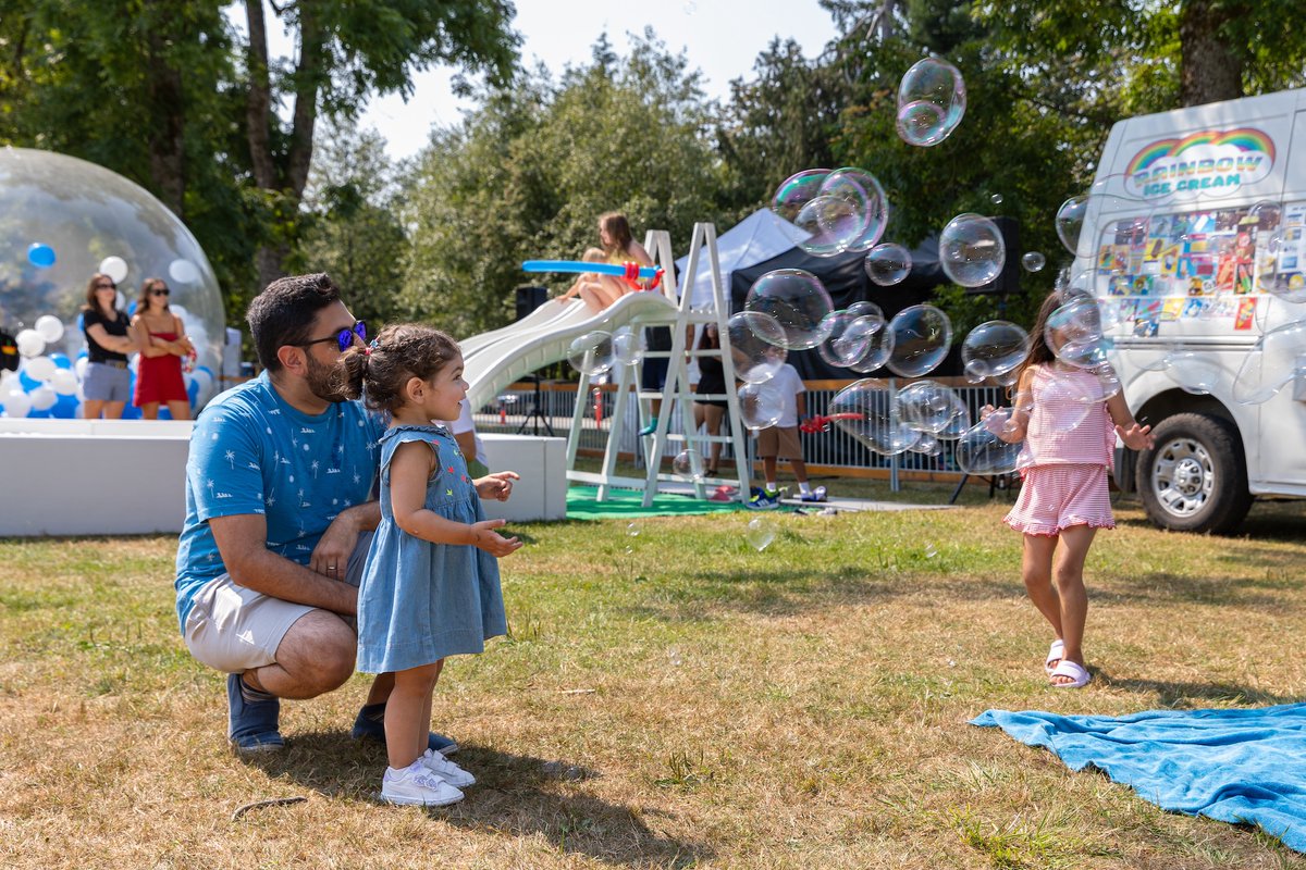 BeedieBuilt's tweet photo. This past weekend, we hosted our Beedie Family Picnic in Stanley Park - a fantastic day of great food, games for all ages, & much more.
Thank you to everyone who helped organize this yearโs picnic & to everyone who joined us in making it our largest turnout yet!
#BuiltForGood https://t.co/RfBEL8tG87