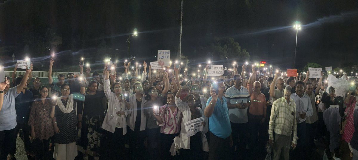 drpoojarawat's tweet image. #Justiceformoumitadebnat 
#WomenSafety 
#DoctorsSafety 
Ajmer Rajasthan India