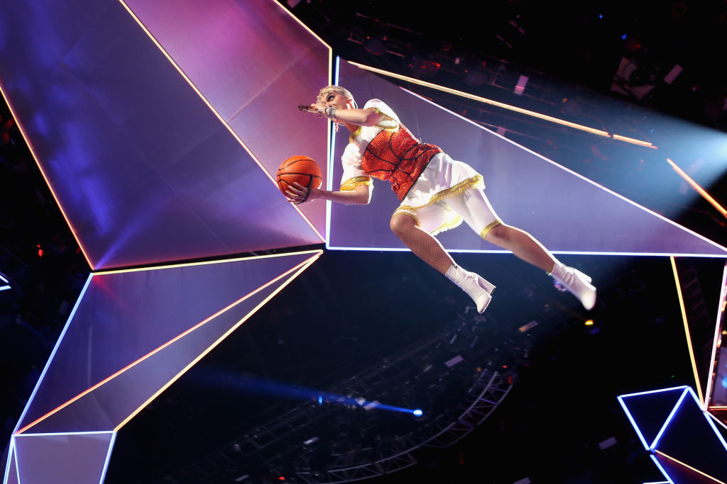 vmas's tweet photo. 🚀 @katyperry is the ✨ 2024 Video Vanguard ✨ so let's look back at some of my favorite #VMAs moments!! 🧑‍🚀🟨🎤🏀

Which one has you seeing fireworks??? https://t.co/dKcXqUHmde
