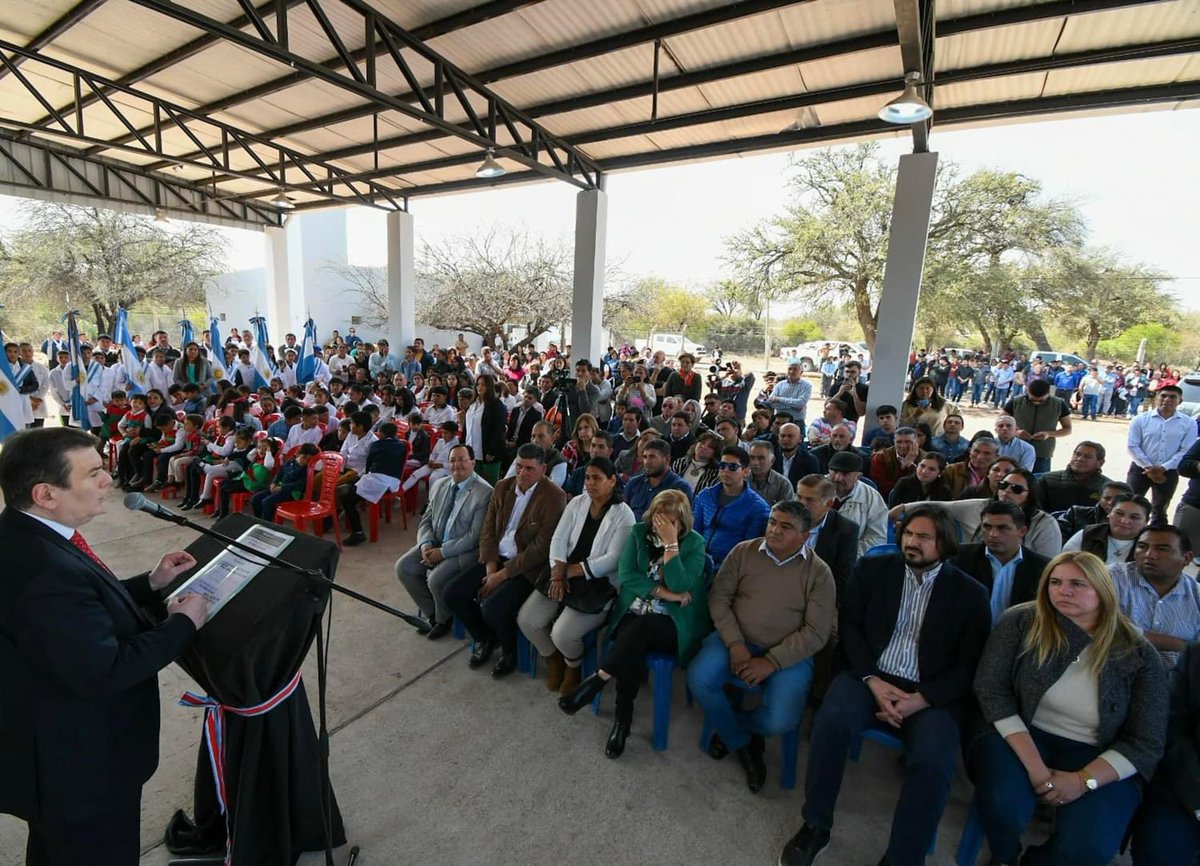 GZamoraSDE's tweet photo. #Hoy en la Localidad de Tres Varones, Departamento Copo, dejamos #inaugurada la refacción y ampliación de la #Escuela N° 1.143 y el nuevo edificio del #JardíndeInfantes N° 860.
También dejamos inauguradas #ViviendasSociales en la zona.
Muchas gracias a esa comunidad, por el cálido y afectuoso recibimiento!!