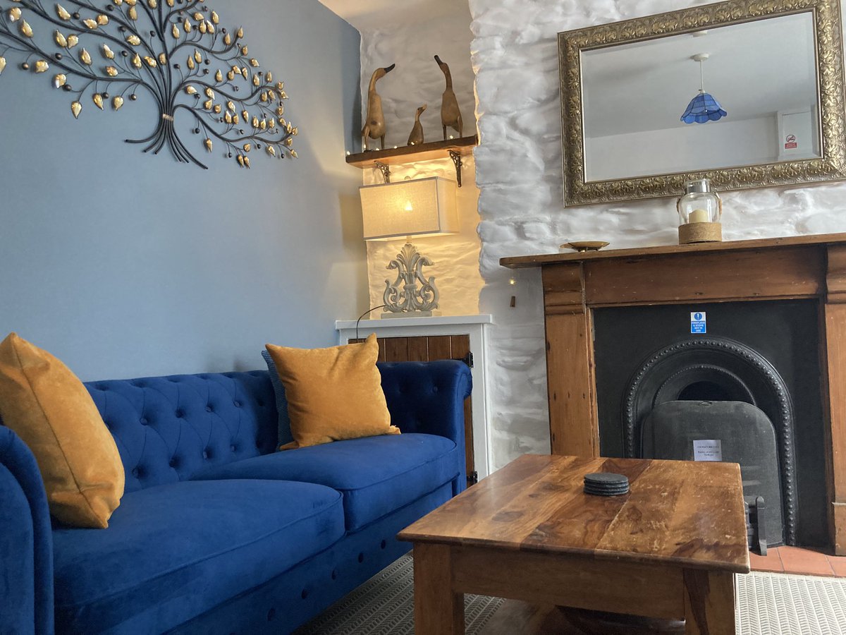 BrixhamTH's tweet photo. Fisherman’s cottage, Brixham. Book now with us direct! https://t.co/bKG73tWcgf