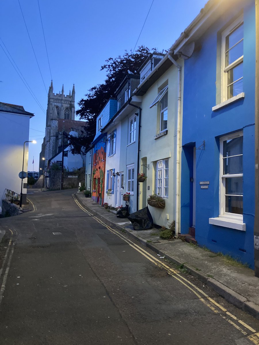 BrixhamTH's tweet photo. Fisherman’s cottage, Brixham. Book now with us direct! https://t.co/bKG73tWcgf