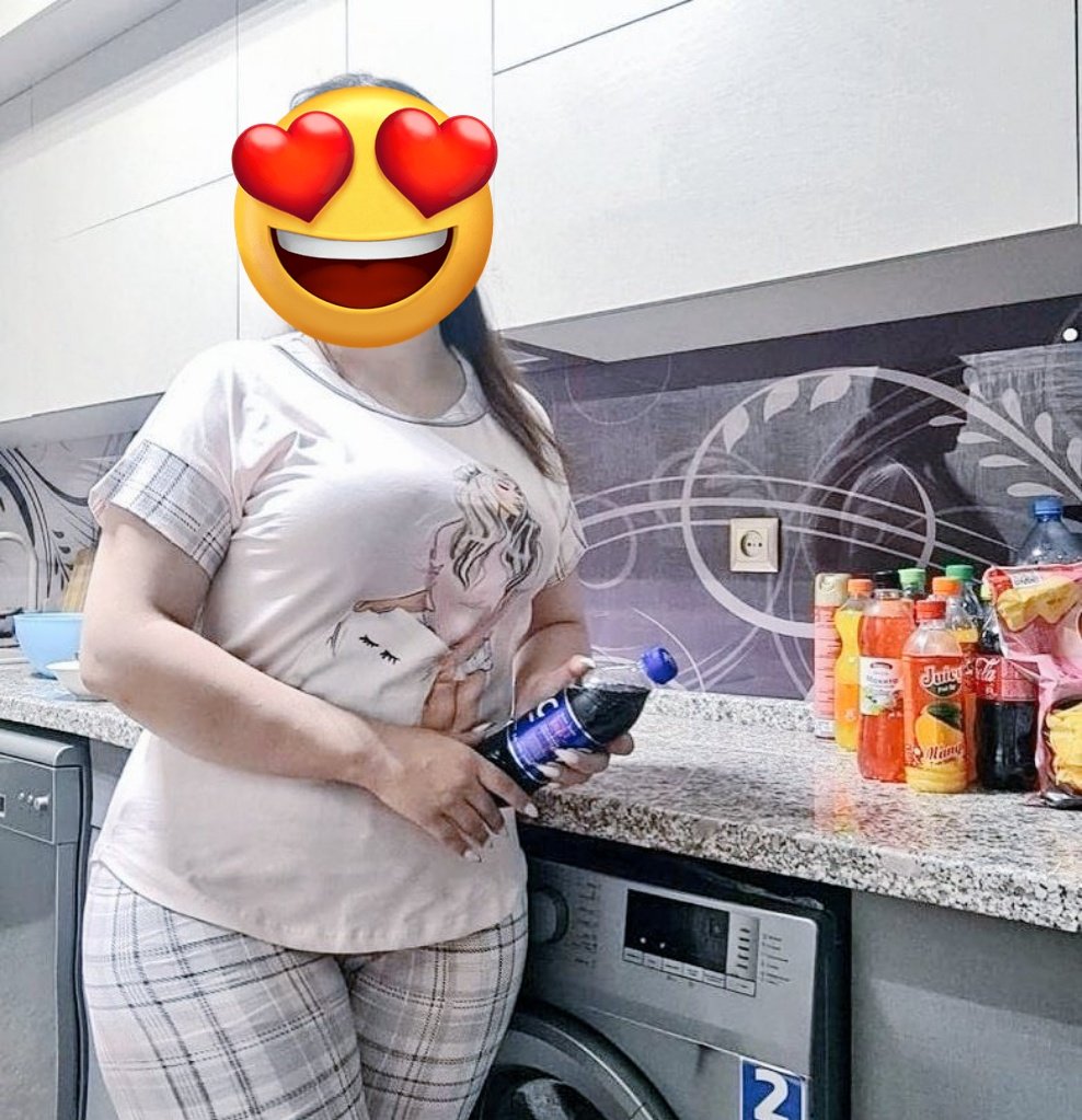 <a href="/___12301/">ريم العاشقة🌹</a> وين عصام اشتهي زبه يطفي محنة طيزي😋😋😭