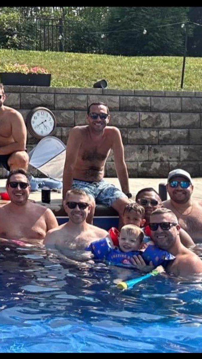 FingerClassic tweet media