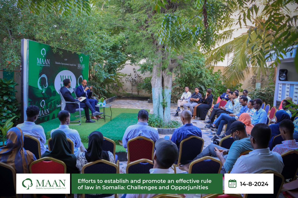 MAAN_HQ's tweet photo. Participants actively contributed with comments and questions, which were addressed in detail by PS Feysal. The discussion was both engaging and enlightening, highlighting the importance of ongoing dialogue in justice reforms. #Somalia #JusticeReform #MAANMajlis https://t.co/3a3qvoiMMb