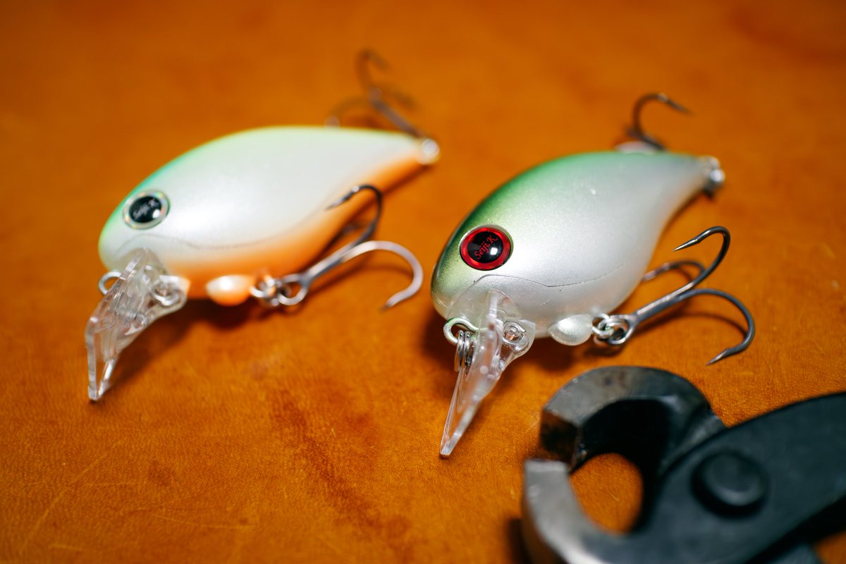 bait_casting's tweet photo. レヴォニックさんの0.6mm厚クランクベイト。
ハイフロートとフロートを一つずつ、とりあえず透かしてみたり。
さて、どんなかな?
#DotSIX #ドットシックス #赤目がハイフロート #パーツ分割構造面白いけど組立て難しいのかな https://t.co/Z2geEo7wfC