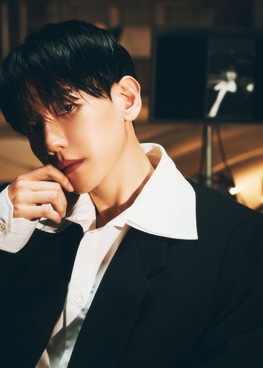 BBHGlobalUnion's tweet photo. WE ARE OUT OF BREATH

Can we get 456 replies??

BAEKHYUN HELLO WORLD TEASER
#헬로_배켜니컴백_D21 
#HelloFirstConceptPhoto 
@B_Hundred_Hyun @BAEKHYUN_INB100 https://t.co/JHsyG4o6km