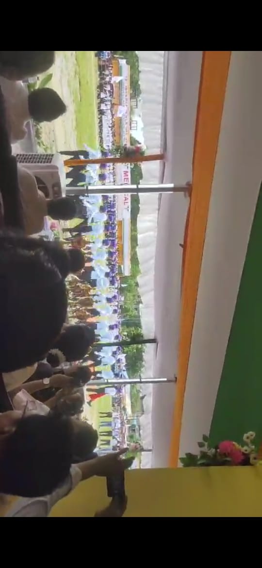 dcc_nss's tweet photo. Dhemaji Commerce college NSS unit participated in 78th Independence Day March past organized by Dhemaji District Administration in Dhemaji Court Field
@NSSCellDU @nss_rdguwahati @_NSSIndia @CMOfficeAssam @ranojpeguassam @CMOfficeAssam  @ianuragthakur @AierJangjilong @YASMinistry https://t.co/mc5kJSJfLw