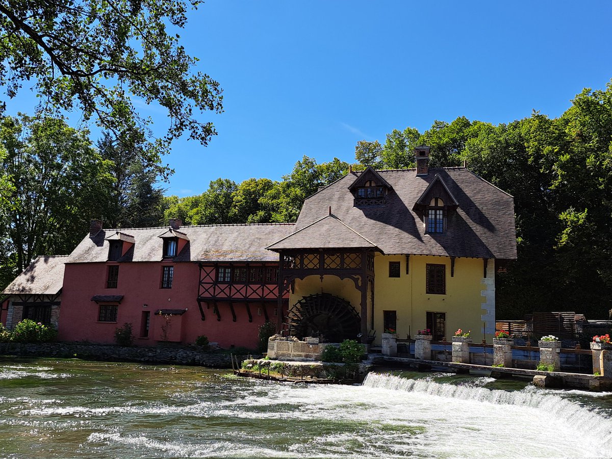 ch_hasenfratz's tweet photo. Le Moulin de #Fourges - 27
Un ancien collègue m'en parlait il y a quelques années... en revenant de @larocheguyon
#patrimoine #BaladeSympa #MagnifiqueFrance @PatrimoineRural https://t.co/xtgFljBuZh