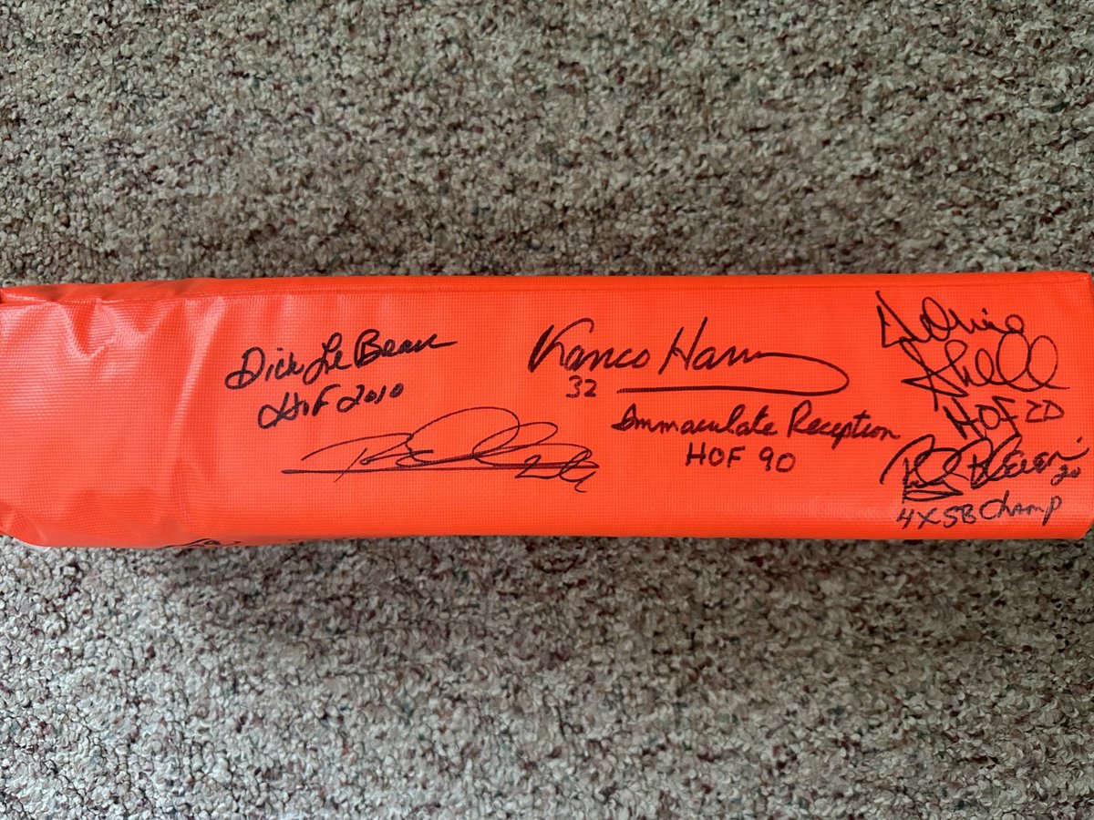RyanRyan4202002's tweet photo. @TotalSportsEnt How about my pylon?? https://t.co/zwREhC7BYb