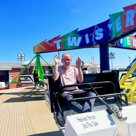 Residents from Seaton house have their summer in full swing. From early morning car boot sales to seaside adventures, looks like they've been having a blast! 🎢
We're also thrilled to welcome their new housemate, Dave 👋
Check out these snapshots of their summer adventures 📸