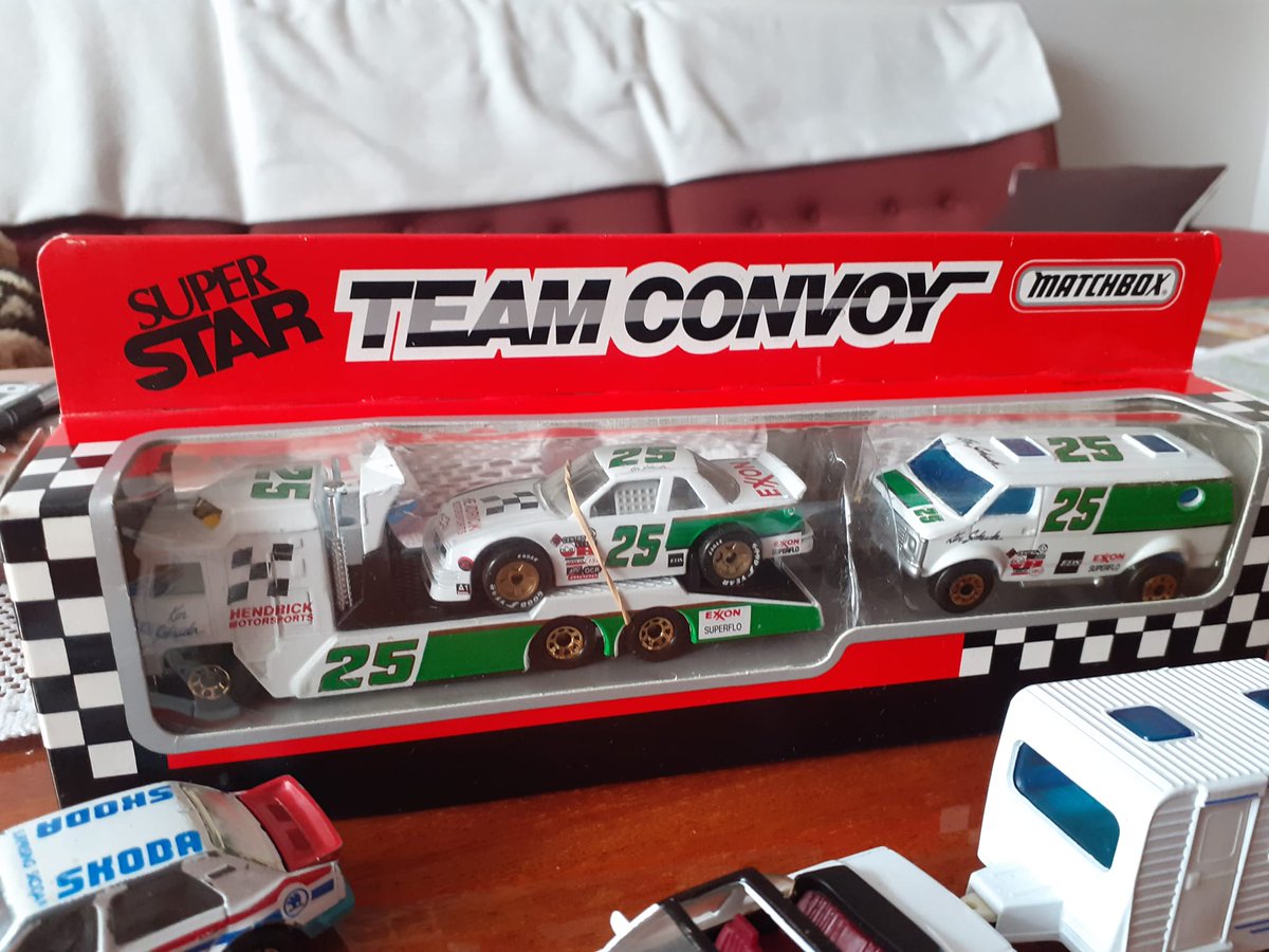 1992Matchbox's tweet photo. Matchbox Team Convoy #matchbox #matchboxconvoy #matchboxcars #matchboxteamconvoy #matchboxcars #kenworth #pontiac #chevyvan #diecast #matchboxcollector https://t.co/MGhtoDryv1