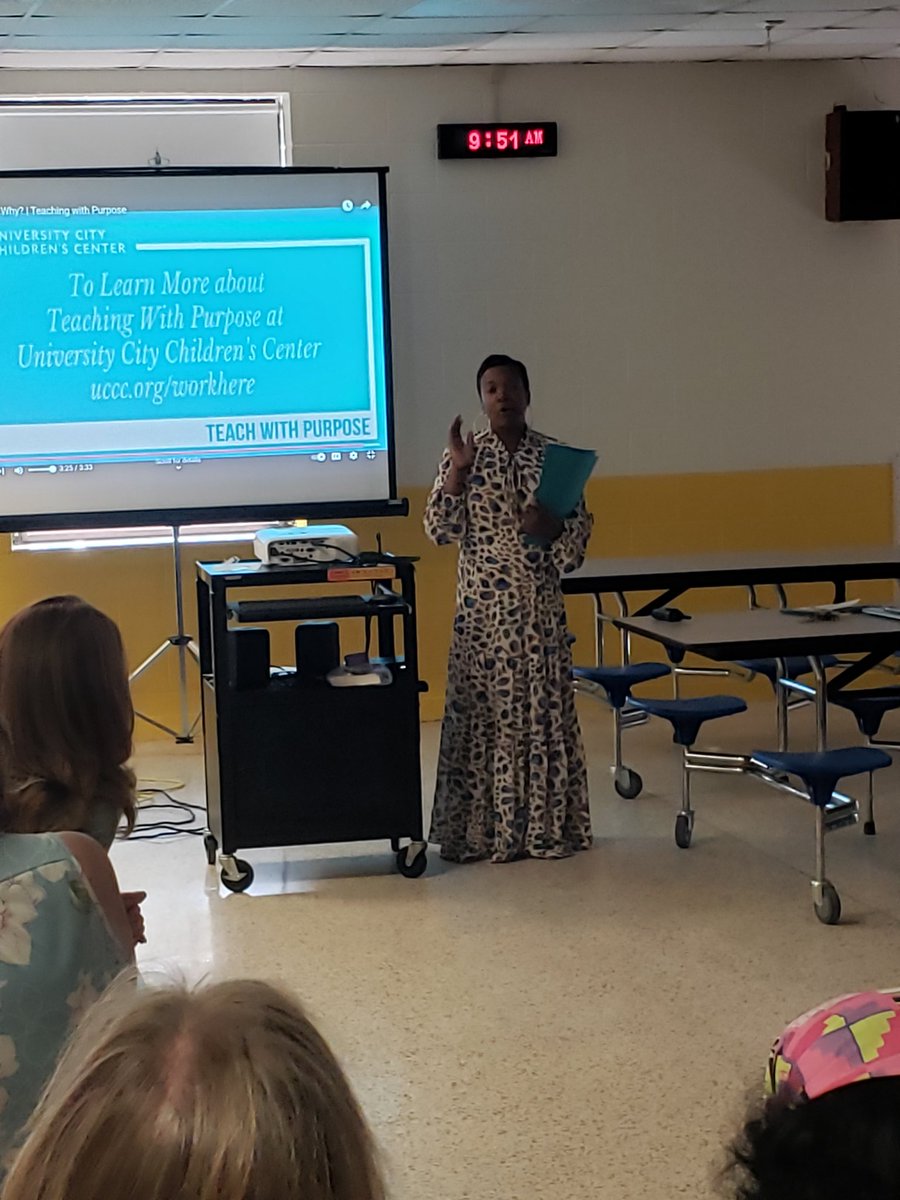 APTysinger's tweet photo. Shout out to Mrs. Robinson and Dr. Bradley-Gray on facilitating our professional learning experience this morning! #WhatisYourWhy? #EFESProud #SPSCreatesAchievers https://t.co/uqcKPh18Jy