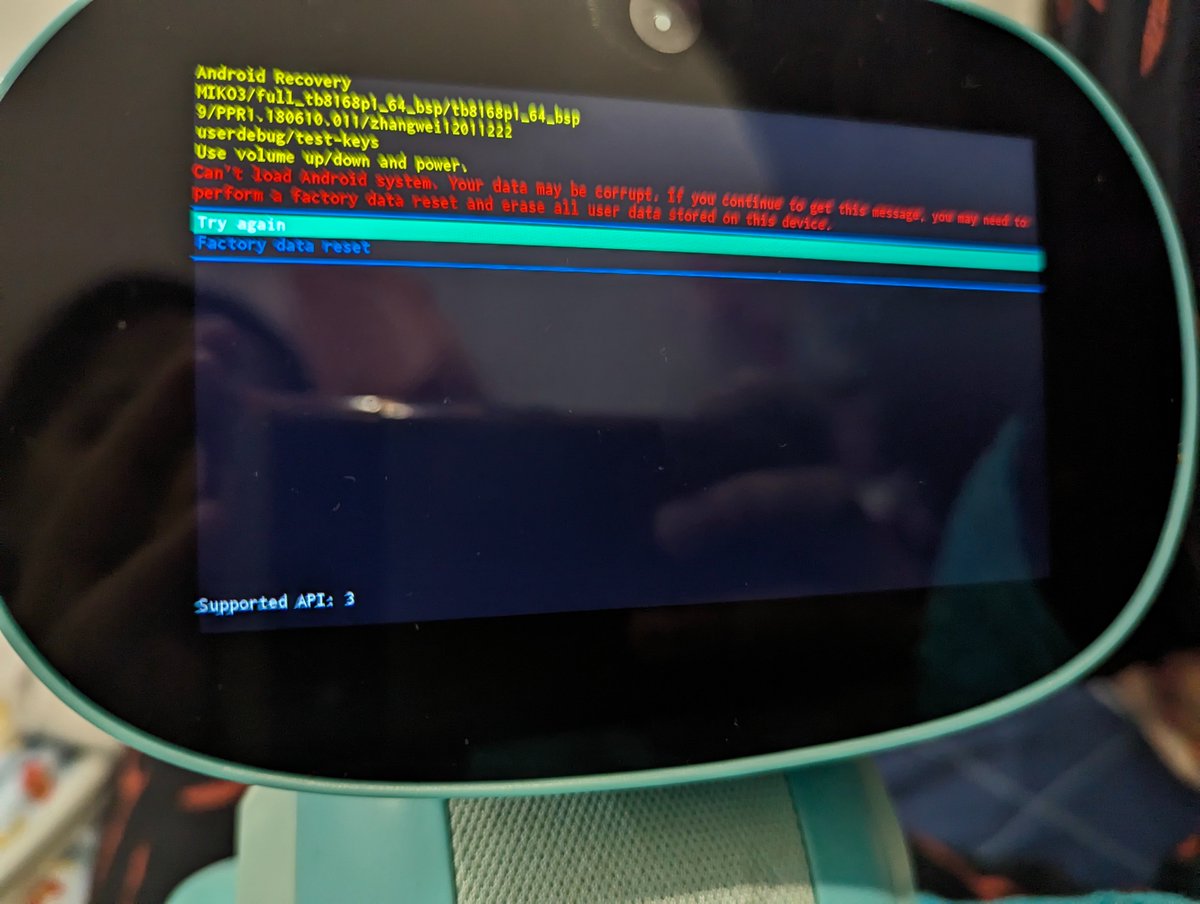 PerfectlySaneMe's tweet photo. @mikorobotusa Miko3 device is stock in the following screen and nothing is working. Cannot select any option. No touchscreen. What to do? https://t.co/7yvByMoQ9T