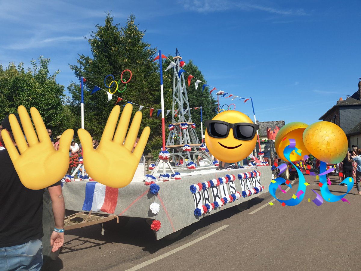JojoPhysics's tweet photo. A quelques km du village d'origine de @Thomajolly pour sa fête patronale Auzouville célèbre les #JOParis2024 https://t.co/awcOwof1f4