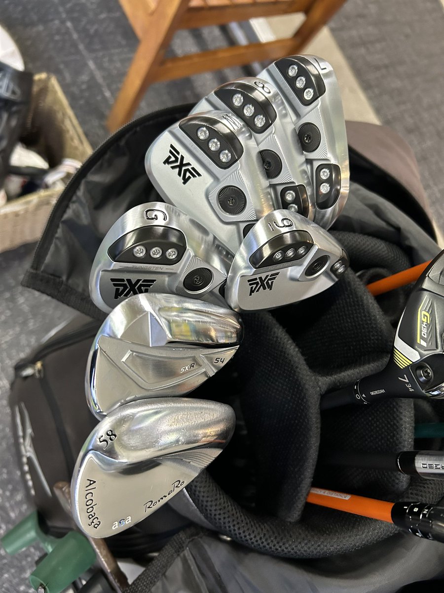 rampante0808's tweet photo. 2024年8月
WITB
54°だけ違和感ありまくりなので、
トラヴィルにリシャフト予定。
アイアン型ユーティリティのステルスDHYは練習でキチンと打てるかどうかで、調子の判定にしてます、はい。
#ゴルフ
#TRAVIL
#トラヴィル
#pxg
#テーラーメイド https://t.co/8q3ZwHVPLI