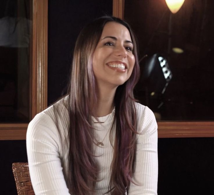 itextedbeca's tweet photo. purple hair laura bailey you will always be so important to me https://t.co/lkhBNb5DOX