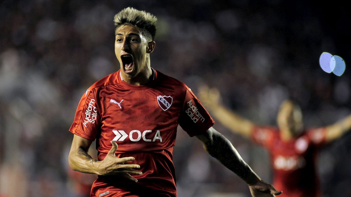 InfiernoRojo2's tweet photo. 📌En las últimas horas se avanzó bastante en las negociaciones y el jugador bajó sus pretensiones para así acercarse al club. 

🔴Rigoni está cerca de regresar a #independiente https://t.co/dNkyJFzx7s