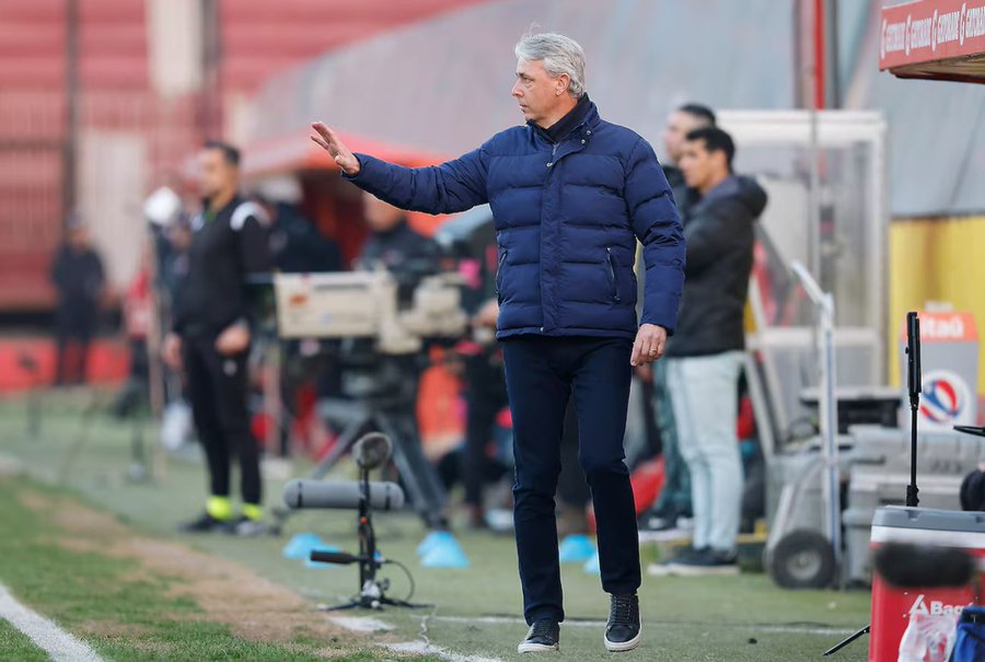 Tiago Nunes será investigado por el Tribunal de Disciplina.