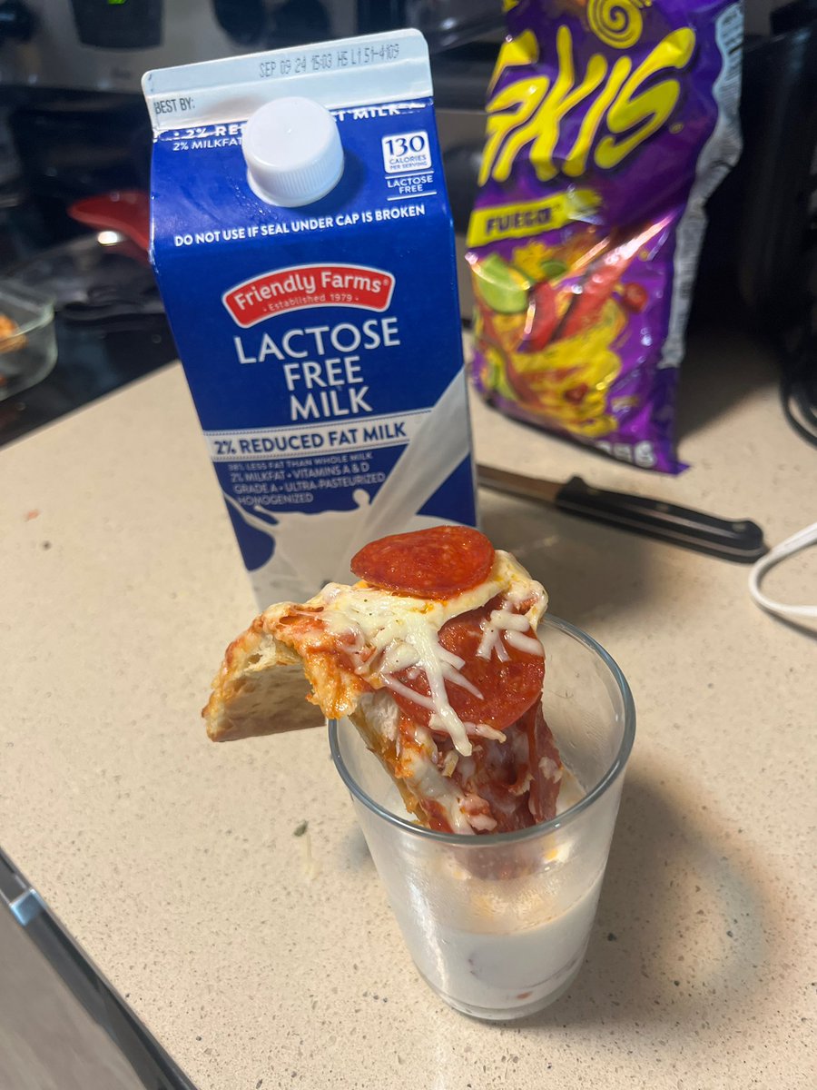 plspill's tweet photo. @Dior100x We have pizza and milk all over the world 🌎
Very historical
And also very landmark
$PAM IS GLOBAL
#PAM #GLOBALPAM https://t.co/4jmvSqxgv6