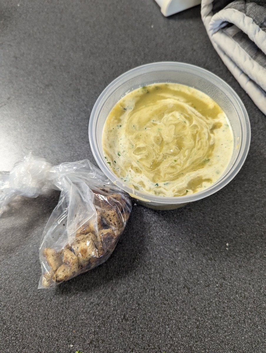 Potato and Leek soup for Nat 5 PC this morning! Fantastic first cook and excellent effort from all ⭐ <a href="/PLHSHE/">PLHS HE</a>