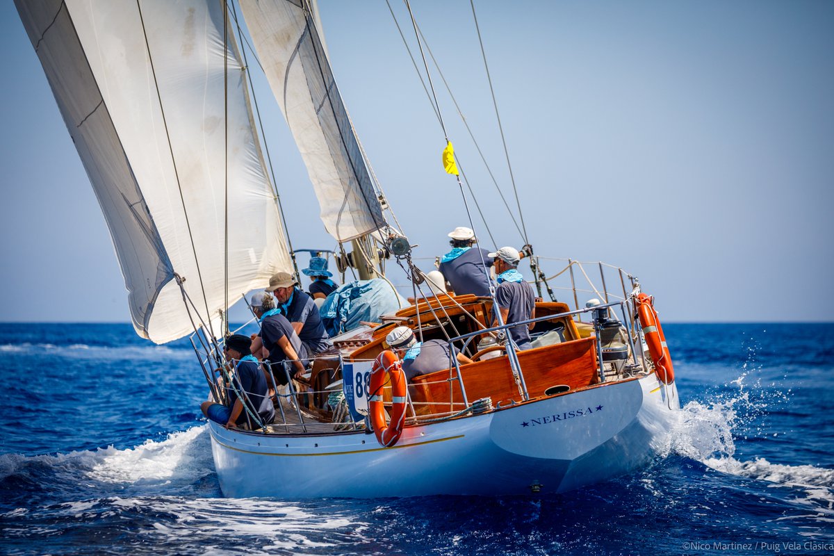 puigvelaclasica's tweet photo. Sunshine, Grayling, Nerissa or Islander and their respective teams have already confirmed that they will be sailing our seas from september 4 to 7 . ⛵.
#puigvelaclassica #regata #regata #yacht #sail #sailboat #classicsailing #saillife #barcelona_world https://t.co/kfKsLLE9DR