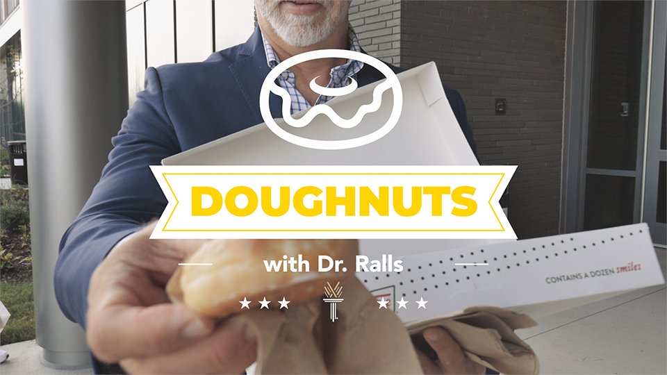 geoflevine's tweet photo. Nothin' like some @krispykreme doughnuts from @WakeTechPrez on the first day of class at @waketechcc! Whatcha think KK? How'd we do?
https://t.co/QJ7TkCxpyc https://t.co/ZbMZXkVrsX